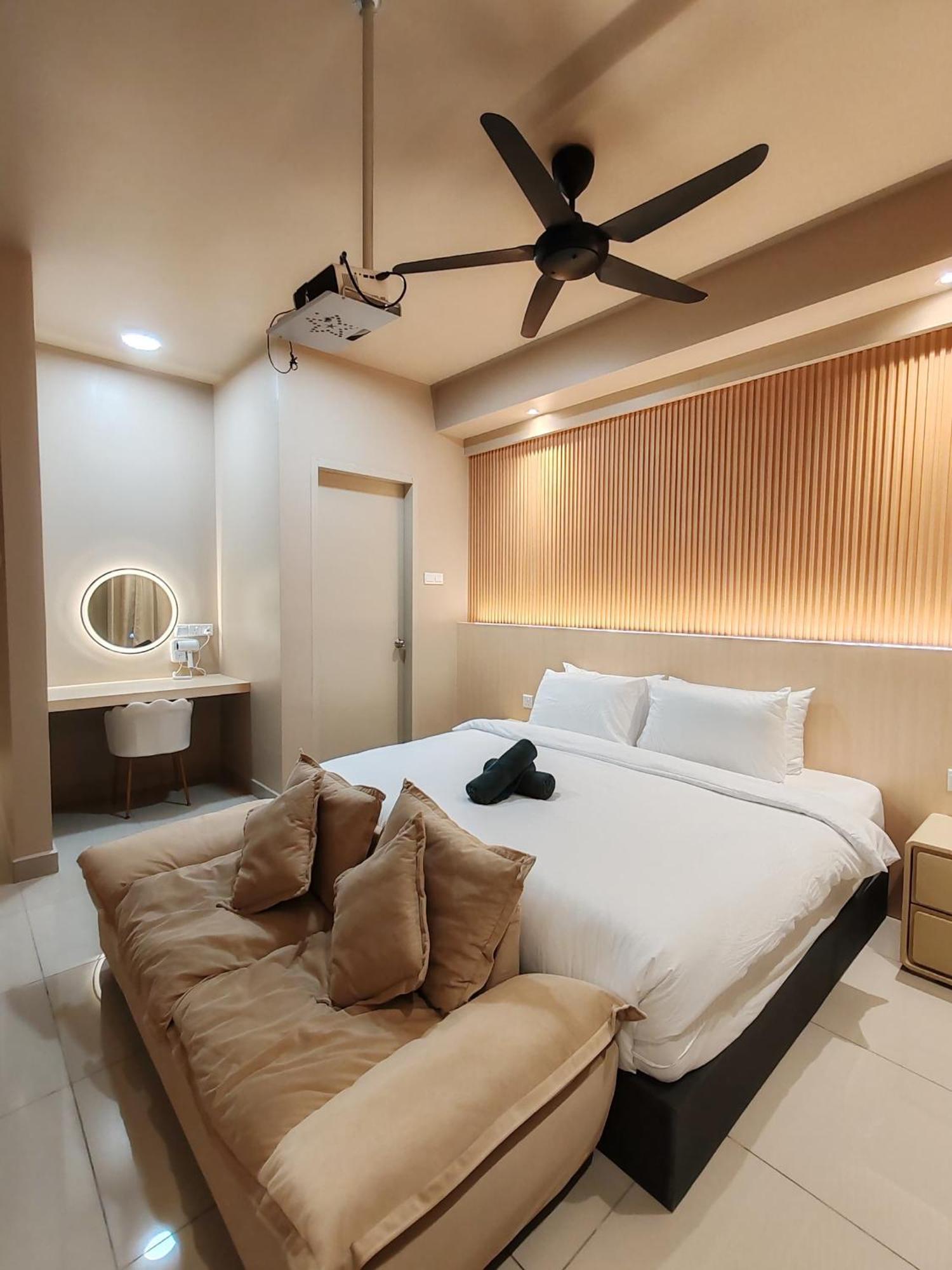 Luxury Couple Suites L Free Netflix L Massage Chair L Bathtub L Wifi 200Mbps L Town Area Bali Residence Malacca Esterno foto