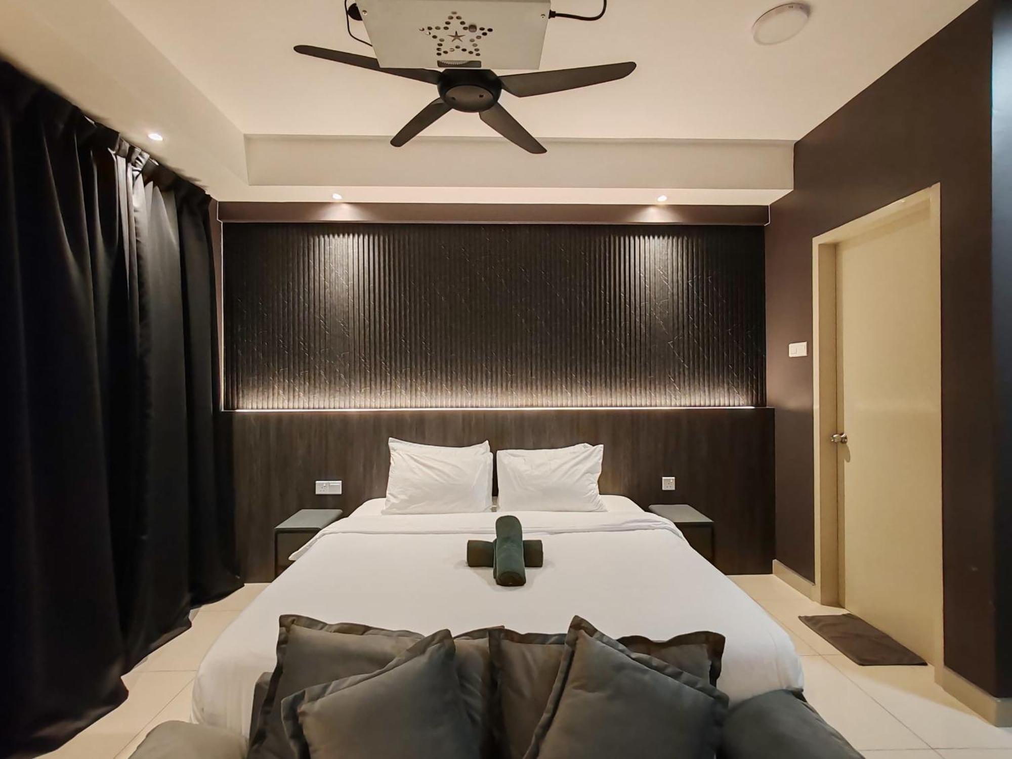 Luxury Couple Suites L Free Netflix L Massage Chair L Bathtub L Wifi 200Mbps L Town Area Bali Residence Malacca Esterno foto
